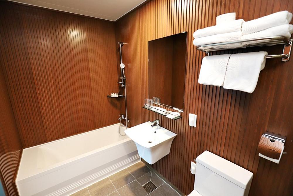 Sea Moon Tourist Hotel Incheon Ngoại thất bức ảnh