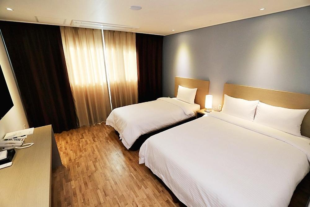 Sea Moon Tourist Hotel Incheon Ngoại thất bức ảnh