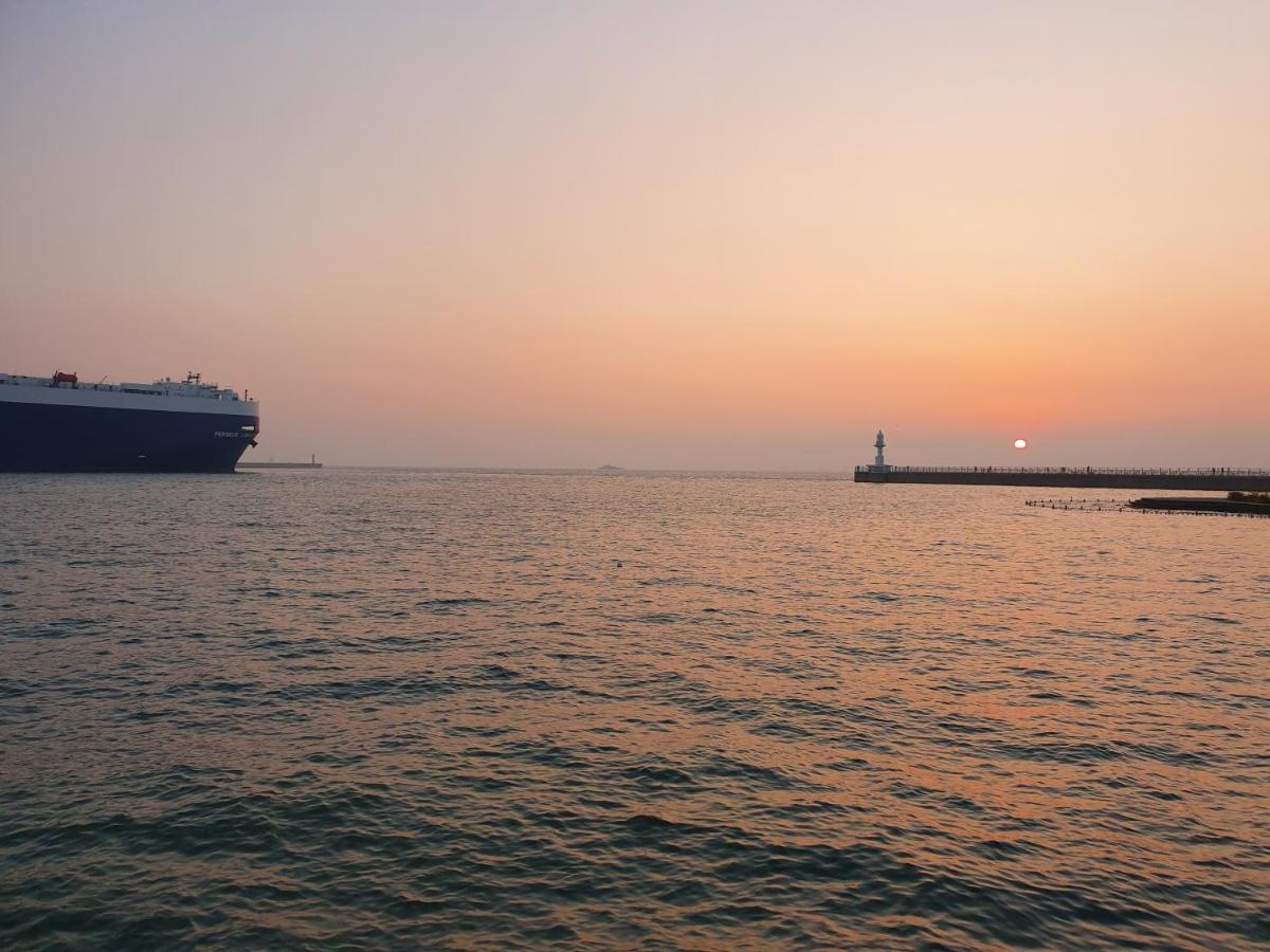 Sea Moon Tourist Hotel Incheon Ngoại thất bức ảnh